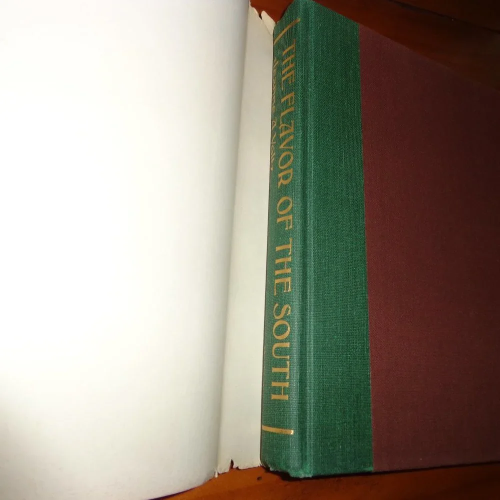 LOT OF 2 NEW HARDCOVER COOKBOOKS COLORED ILLUSTRATIONS